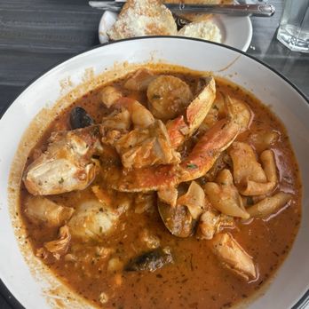 The Fish Hopper - Cioppino - Seafood Near Me - Monterey, California