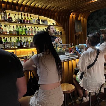 Paradiso - Main bar towards the entrance - Spanish Near Me - Barcelona, B Paradiso - Main bar towards the entrance - Spanish Near Me - Barcelona, B