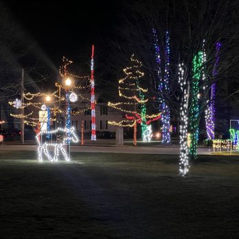 Riverbank Park - Holiday Lights 2025 - Parks Near Me - Westbrook, Maine