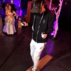 VR Party Pros - Halloween party with a walk the plank simulation