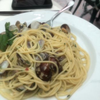 La Fenice - Gluten free pasta and clams - Pizza Near Me - Sorrento, NA