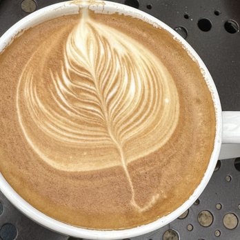 Urth Caffe - Spanish Latté Large - Coffee & Tea Near Me - Laguna Beach, California
