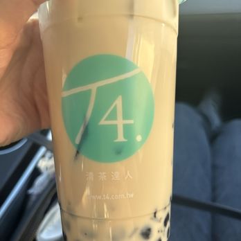 T4 and Poke - oolong milk tea boba & grass jelly for $7.15 (had to go back and have them add boba) - Poke Near Me - Santa Rosa, California