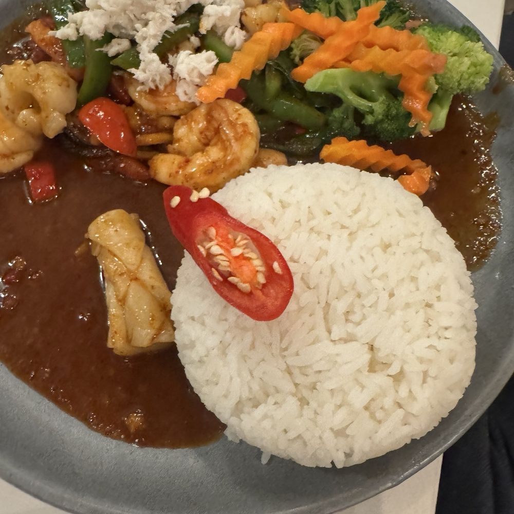 Dok Khao Thai Eatery - Volcano Seafood - Thai Near Me - Columbia, Maryland