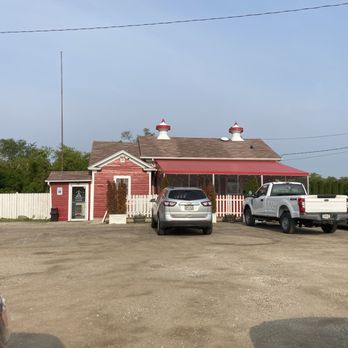 Red School Cafe - Exterior - Breakfast & Brunch Near Me - Bristol, Wisconsin