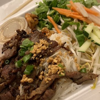 Pho Bistro - 74. Bun Thit Nuong/Vermicelli bowl with grill pork - Vietnamese Near Me - Malden, Massachusetts Pho Bistro - 74. Bun Thit Nuong/Vermicelli bowl with grill pork - Vietnamese Near Me - Malden, Massachusetts