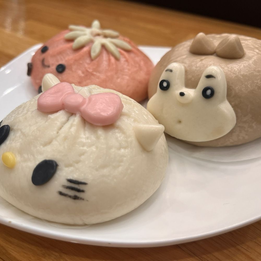 Babatang Robson - The cute buns - purple yam, beef and tomato (pink one), pork - Desserts Near Me - Vancouver, British Columbia Babatang Robson - The cute buns - purple yam, beef and tomato (pink one), pork - Desserts Near Me - Vancouver, British Columbia
