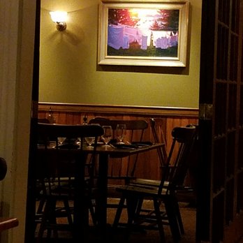Galyn's - Dining area - Seafood Near Me - Bar Harbor, Maine Galyn's - Dining area - Seafood Near Me - Bar Harbor, Maine