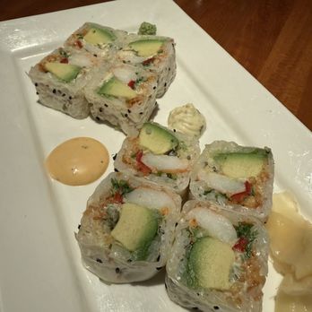 Hillstone Restaurant - sushi - New American Near Me - New York, New York Hillstone Restaurant - sushi - New American Near Me - New York, New York