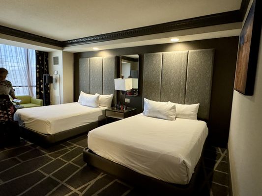 Luxor Hotel & Casino by null