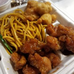 Crab and Lo Mein
