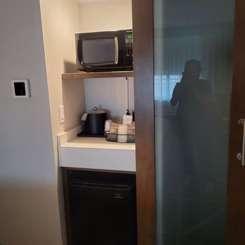Fairfield by Marriott Inn & Suites Camarillo - Coffee maker, quiet fridge and microwave - Hotels Near Me - Camarillo, California Fairfield by Marriott Inn & Suites Camarillo - Coffee maker, quiet fridge and microwave - Hotels Near Me - Camarillo, California