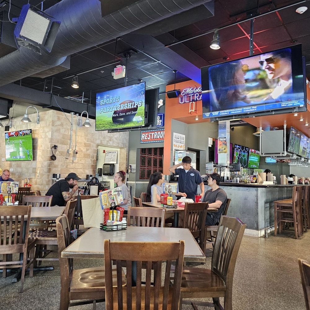 Pluckers Wing Bar - Rio Grande - American Near Me - Austin, Texas Pluckers Wing Bar - Rio Grande - American Near Me - Austin, Texas