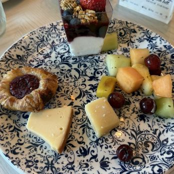 The Hampton Social - Naples - Yoghurt parfait, pastries, cheeses and fresh juicy fruits - New American Near Me - Naples, Florida The Hampton Social - Naples - Yoghurt parfait, pastries, cheeses and fresh juicy fruits - New American Near Me - Naples, Florida
