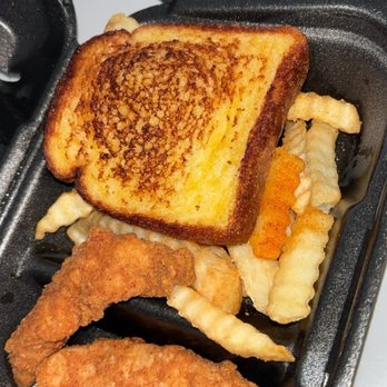 Zaxbys - Big Zax Snack and Spring rolls - Fast Food Near Me - Chantilly, Virginia