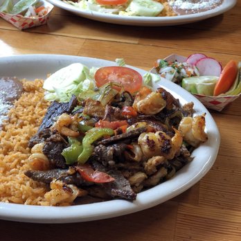 Vaquero Express - The Fajitas Mixta! - Mexican Near Me - Mulino, Oregon