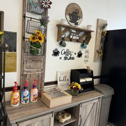 Sweet Village Bakery - Decor & coffee station