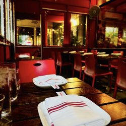 RedFarm - Table outside