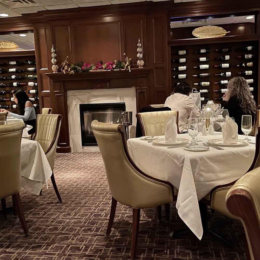 Artemio’s prime and proper - Dining area - Italian Near Me - Ringwood, New Jersey