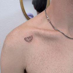Fine tattoo