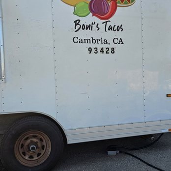 Boni's Tacos - Food truck tucked in a driveway off the main drag. - Mexican Near Me - Cambria, California Boni's Tacos - Food truck tucked in a driveway off the main drag. - Mexican Near Me - Cambria, California