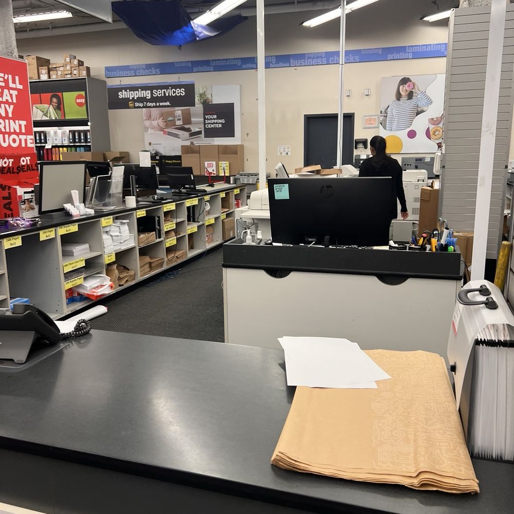 Staples - Shipping Centers Near Me - Bronx (White Plains), New York Staples - Shipping Centers Near Me - Bronx (White Plains), New York