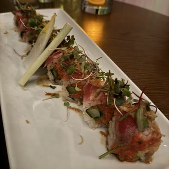 Koi - Los Angeles - Aka Roll - Japanese Near Me - Los Angeles, California