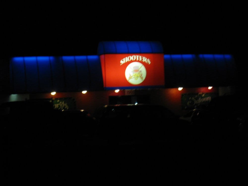 SHOOTERS BILLIARDS Updated September 2024 3905 Broaddus Ave, El