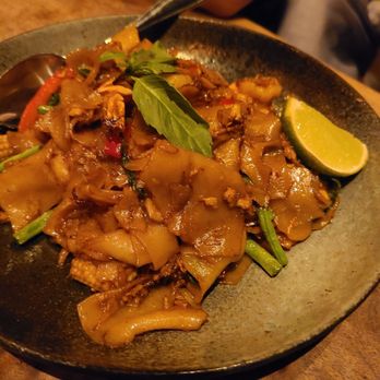 Lao Lao Bar - Laotian Near Me - Toronto, Ontario