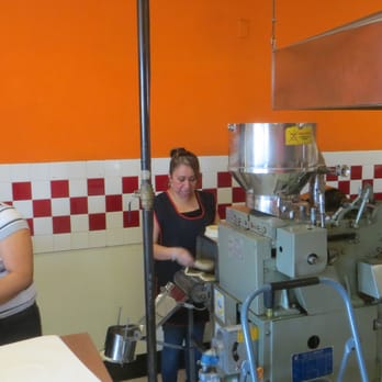 San Pedro Limon - making fresh corn and flour tortillas...yummy tortillas! - Mexican Near Me - Georgetown, Texas