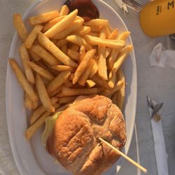 Tomy Hamburgueseria - Super Burger!