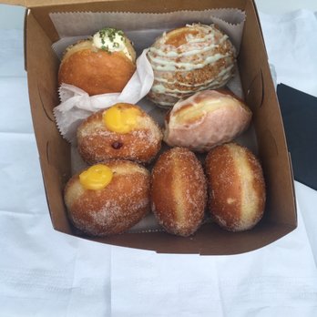 B. Doughnut - La Plata - 1/2 dozen assorted donuts - Donuts Near Me - La Plata, Maryland B. Doughnut - La Plata - 1/2 dozen assorted donuts - Donuts Near Me - La Plata, Maryland