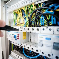 Allo Intérim - Nous avons des opportunités pour les électriciens !