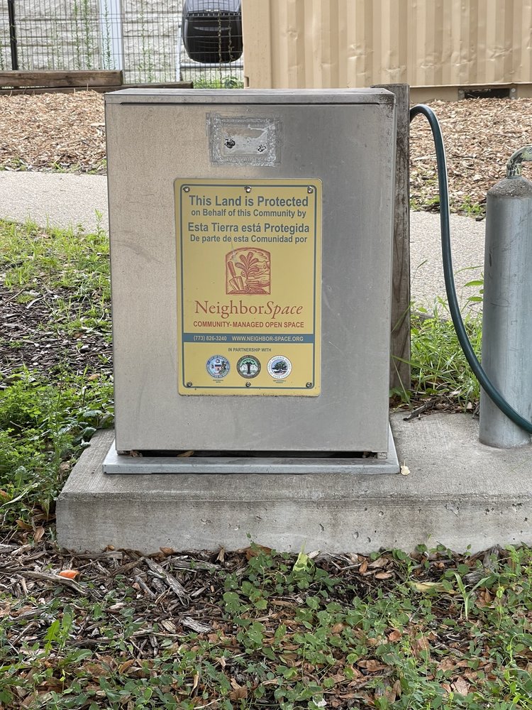 BOWMANVILLE GATEWAY GARDEN 14 Photos 5346 N Ravenswood Ave, Chicago