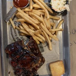 Montana's BBQ & Bar - Rib dinner half rack