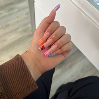 Soyo Nails - Nail Salons Near Me - Yonkers, New York