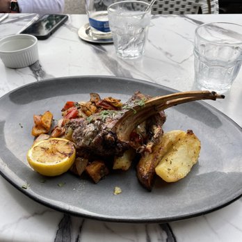Elaia Estiatorio - Greek Near Me - Bridgehampton, New York