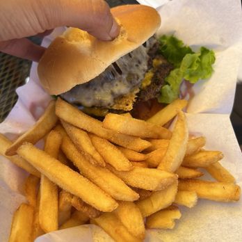 Stars Hamburgers - Double cheese burger and garlic garlic fries - Burgers Near Me - Arcata, California