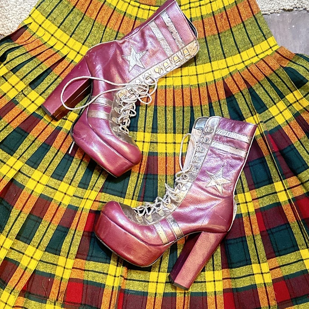 Vintage Pendleton skirt 1970s glam boots Vintage Pendleton skirt 1970s glam boots