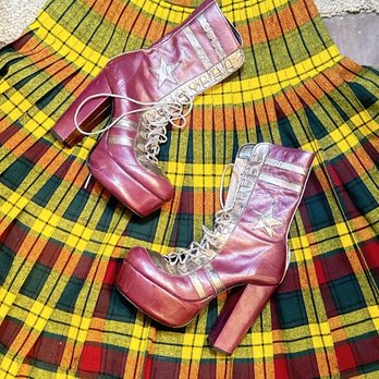 La Bomba - Vintage Pendleton skirt 1970s glam boots - Used, Vintage & Consignment Near Me - Long Beach, California La Bomba - Vintage Pendleton skirt 1970s glam boots - Used, Vintage & Consignment Near Me - Long Beach, California