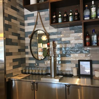 First Watch - Bar Area - Breakfast & Brunch Near Me - Orlando, Florida