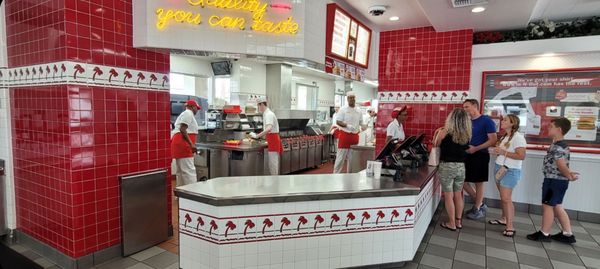 In-N-Out Burger by null