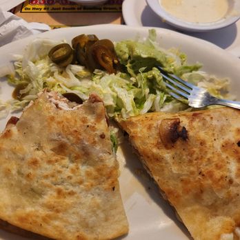 El Maguey - Chicken Quesadilla El Maguey - Mexican Near Me - Saint Peters, Missouri El Maguey - Chicken Quesadilla El Maguey - Mexican Near Me - Saint Peters, Missouri