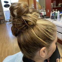 912 Hair Salon