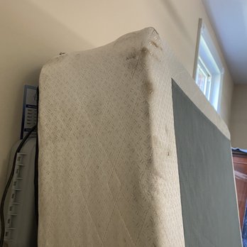 Workaholic Express - Mattresses and box springs literally filthy - Movers Near Me Workaholic Express - Mattresses and box springs literally filthy - Movers Near Me