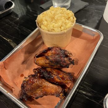 Apocalypse BBQ - Smokafried wings and mac & cheese - Food Trucks Near Me - Miami, Florida