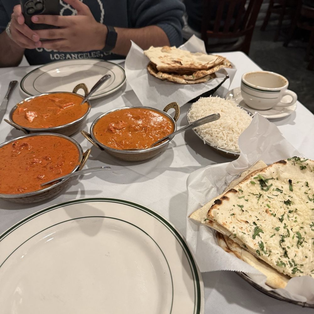 India Kitchen Tustin, CA - Garlic Naan - Indian Near Me - Tustin, California India Kitchen Tustin, CA - Garlic Naan - Indian Near Me - Tustin, California