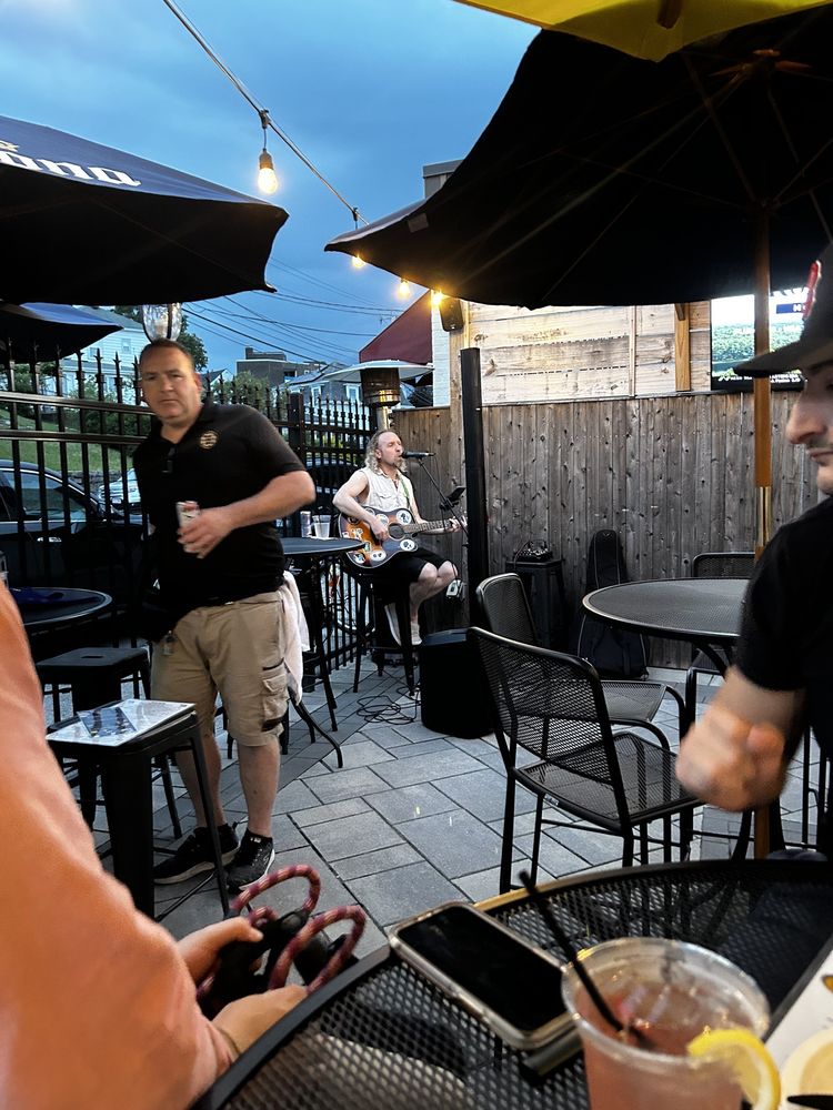 THE POUR YARD Updated September 2024 71 Photos & 55 Reviews 210