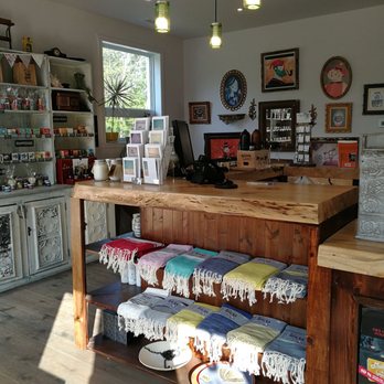 La Savonnerie des Diligences - Shawls - Cosmetics & Beauty Supply Near Me - Bolton-Est, Quebec La Savonnerie des Diligences - Shawls - Cosmetics & Beauty Supply Near Me - Bolton-Est, Quebec