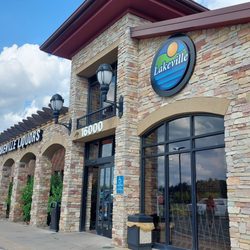 Lakeville Liquors